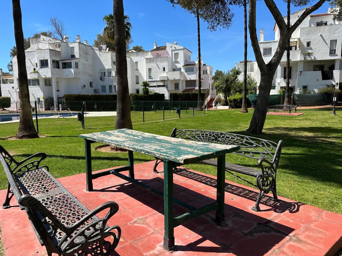 Family Home Near The Beach - Eaw Homes マルベーリャ エクステリア 写真
