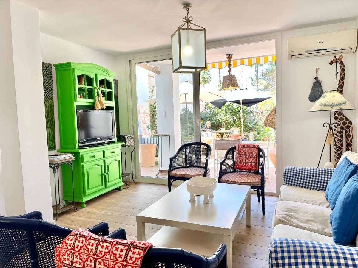 Family Home Near The Beach - Eaw Homes マルベーリャ エクステリア 写真