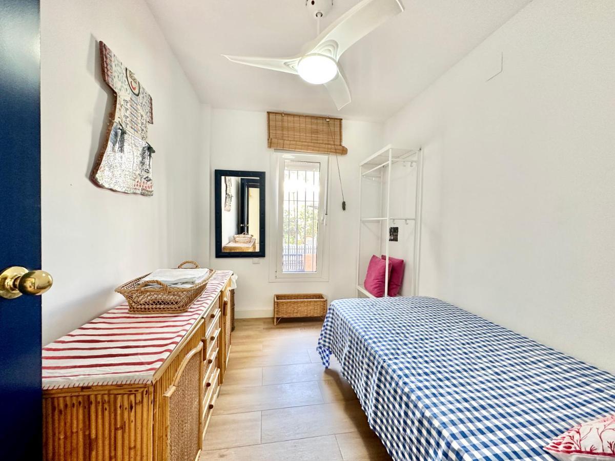 Family Home Near The Beach - Eaw Homes マルベーリャ エクステリア 写真